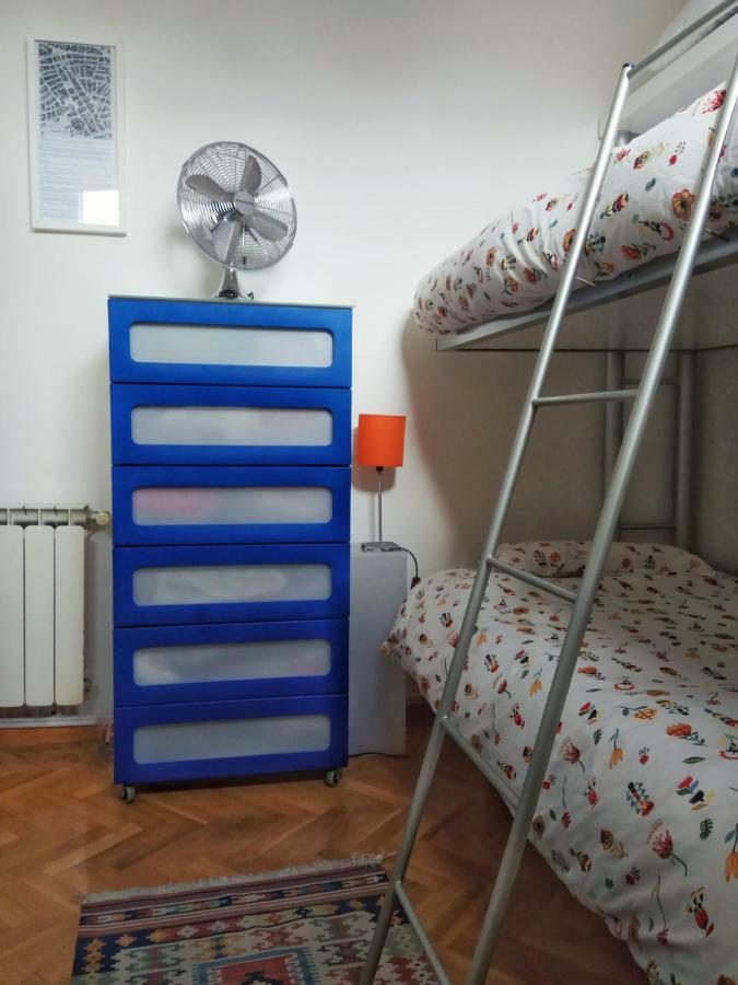 Habitacion Privada Paseo Del Arte Мадрид Екстериор снимка